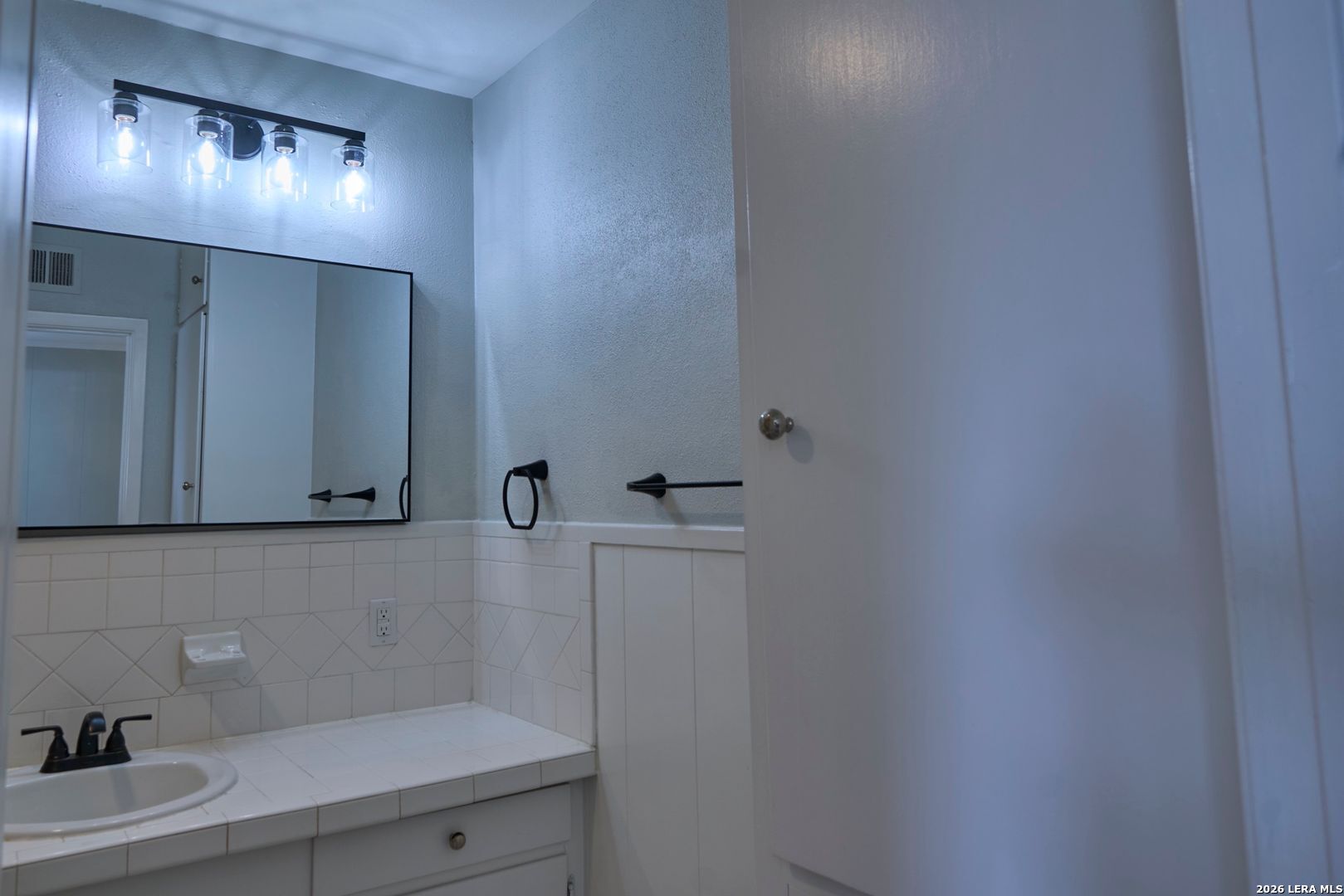 219 W Silver Sands Drive San Antonio TX 78216