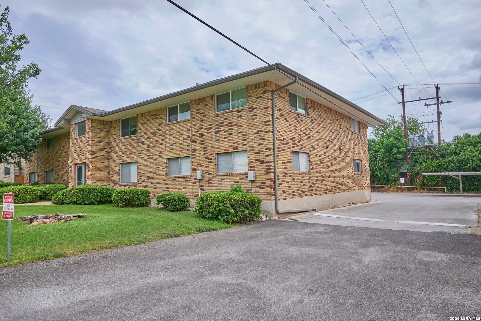 219 W Silver Sands Drive San Antonio TX 78216