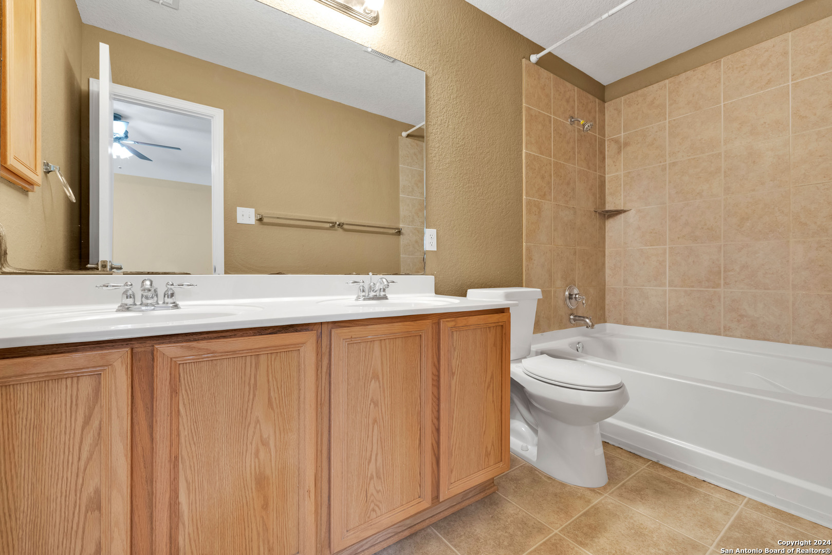 8811 Laguna Falls San Antonio TX 78251