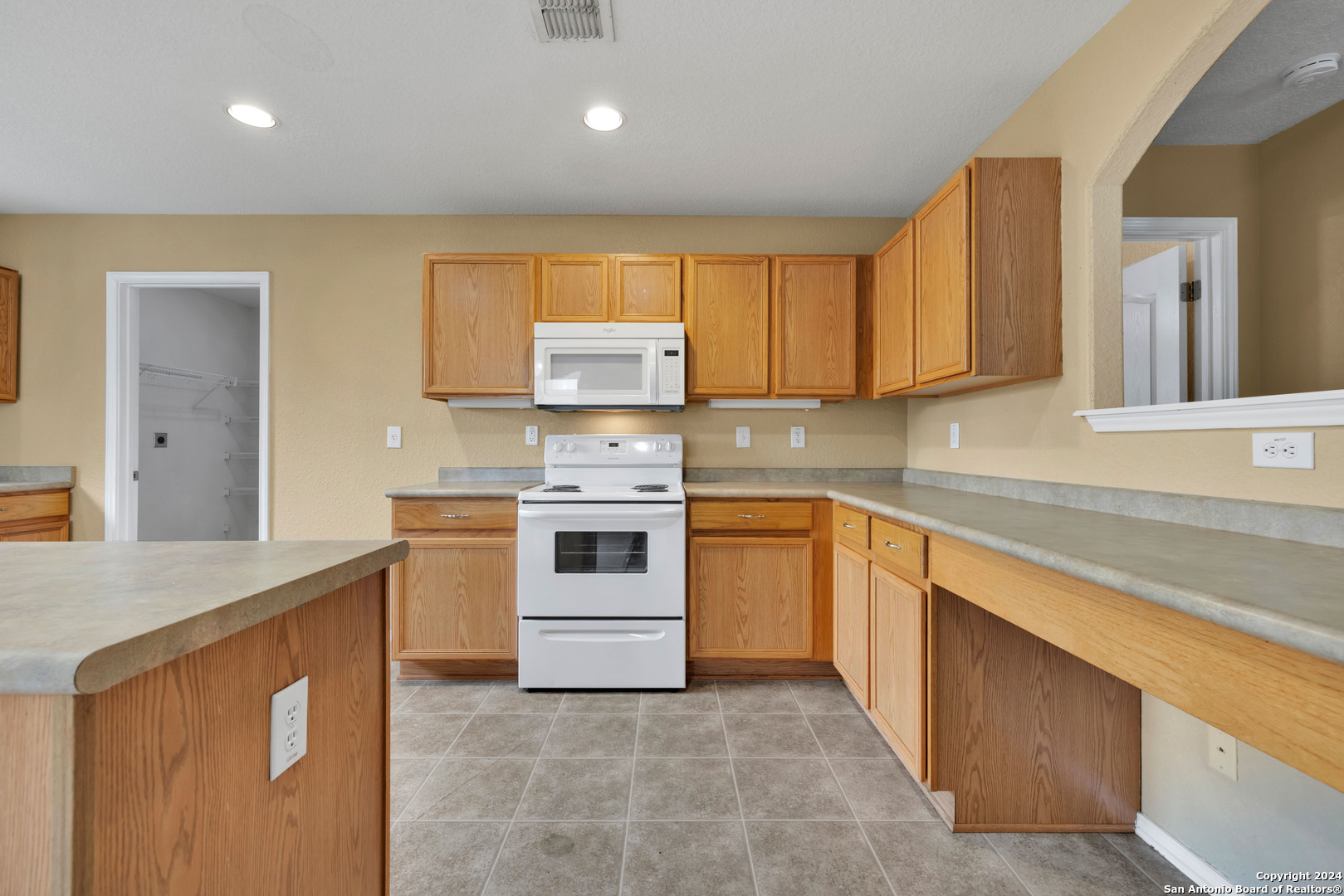 8811 Laguna Falls San Antonio TX 78251