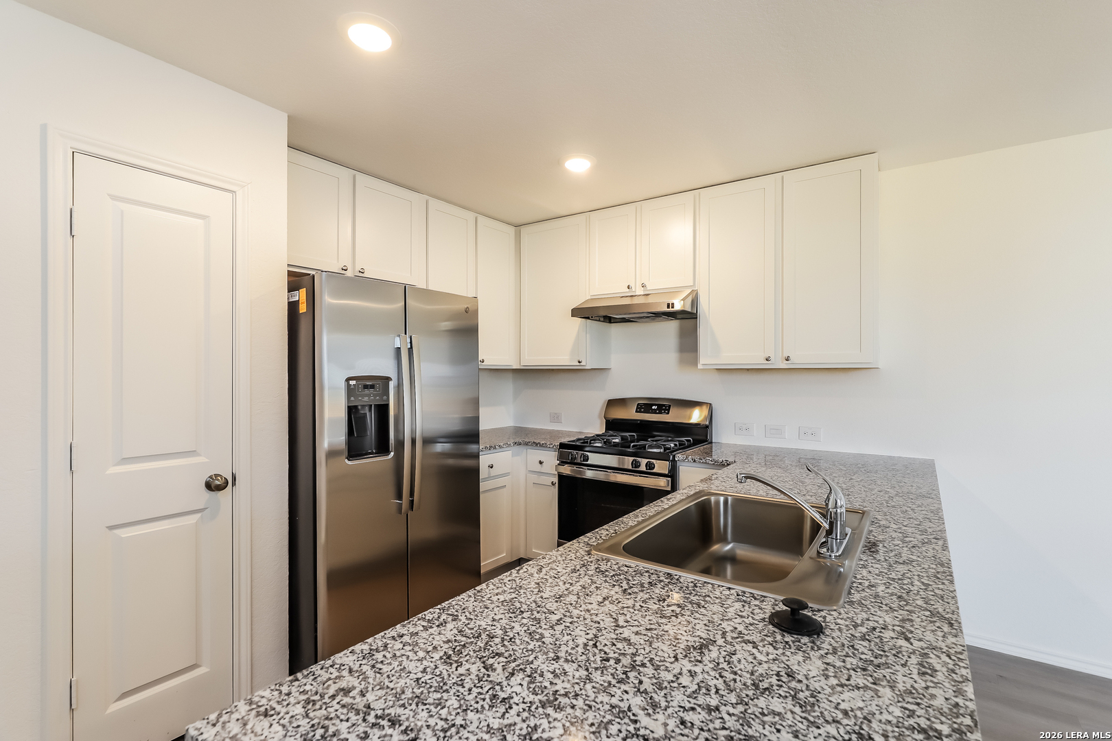 10610 Mcclintock Converse TX 78109