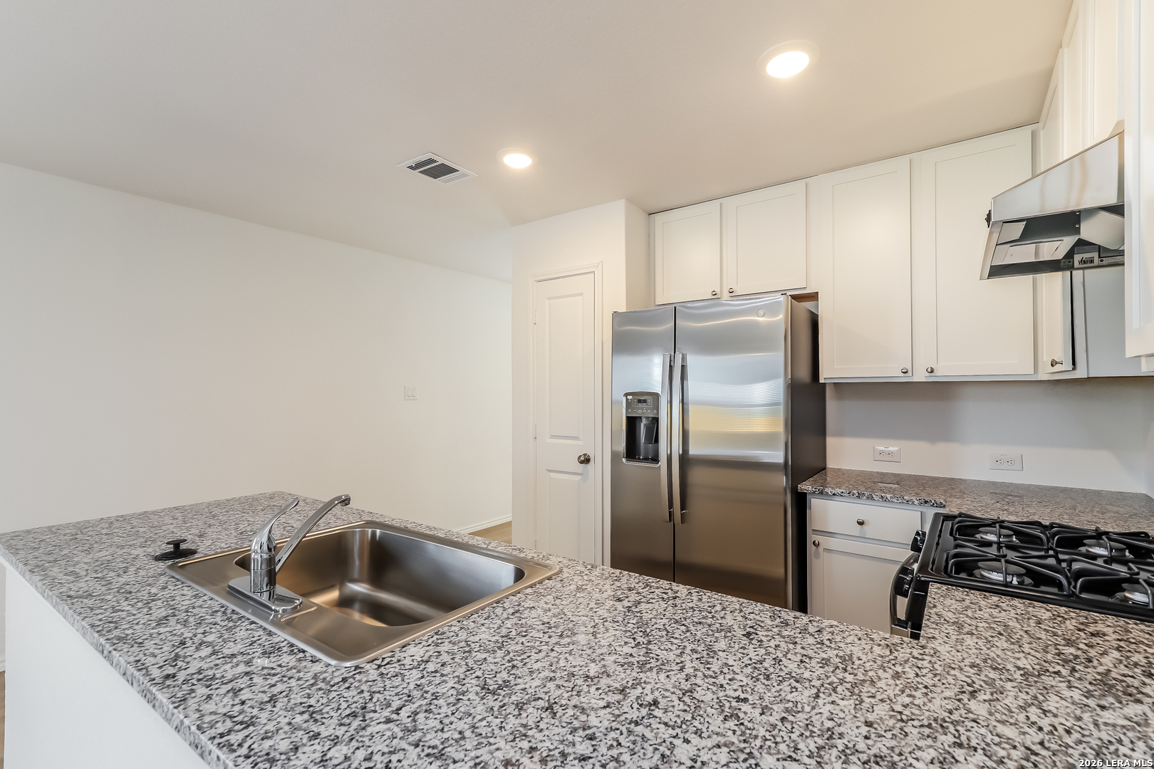 10610 Mcclintock Converse TX 78109
