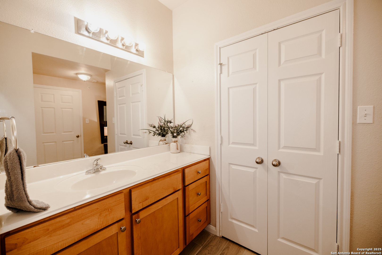 6160 Eckhert Road San Antonio TX 78240