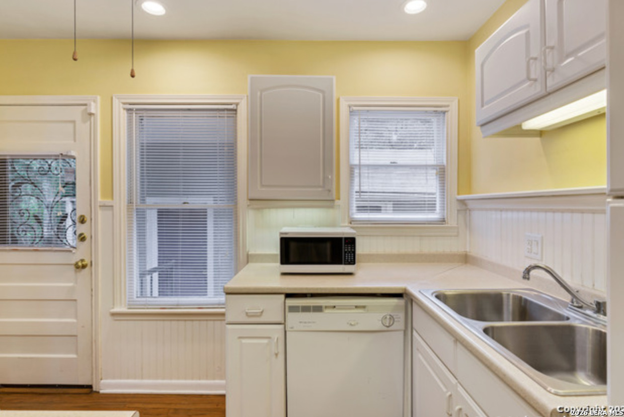 415 N Meadowlane San Antonio TX 78209