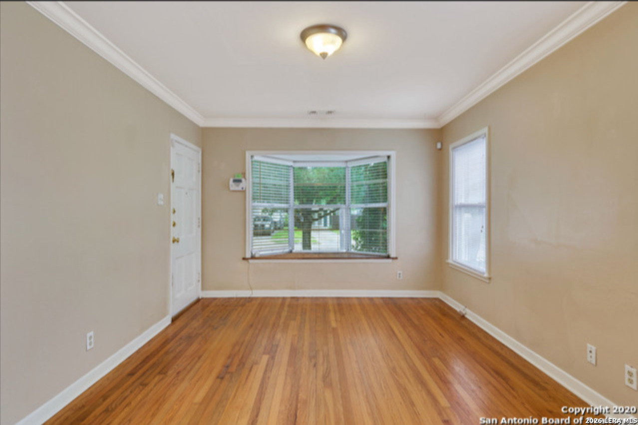415 N Meadowlane San Antonio TX 78209