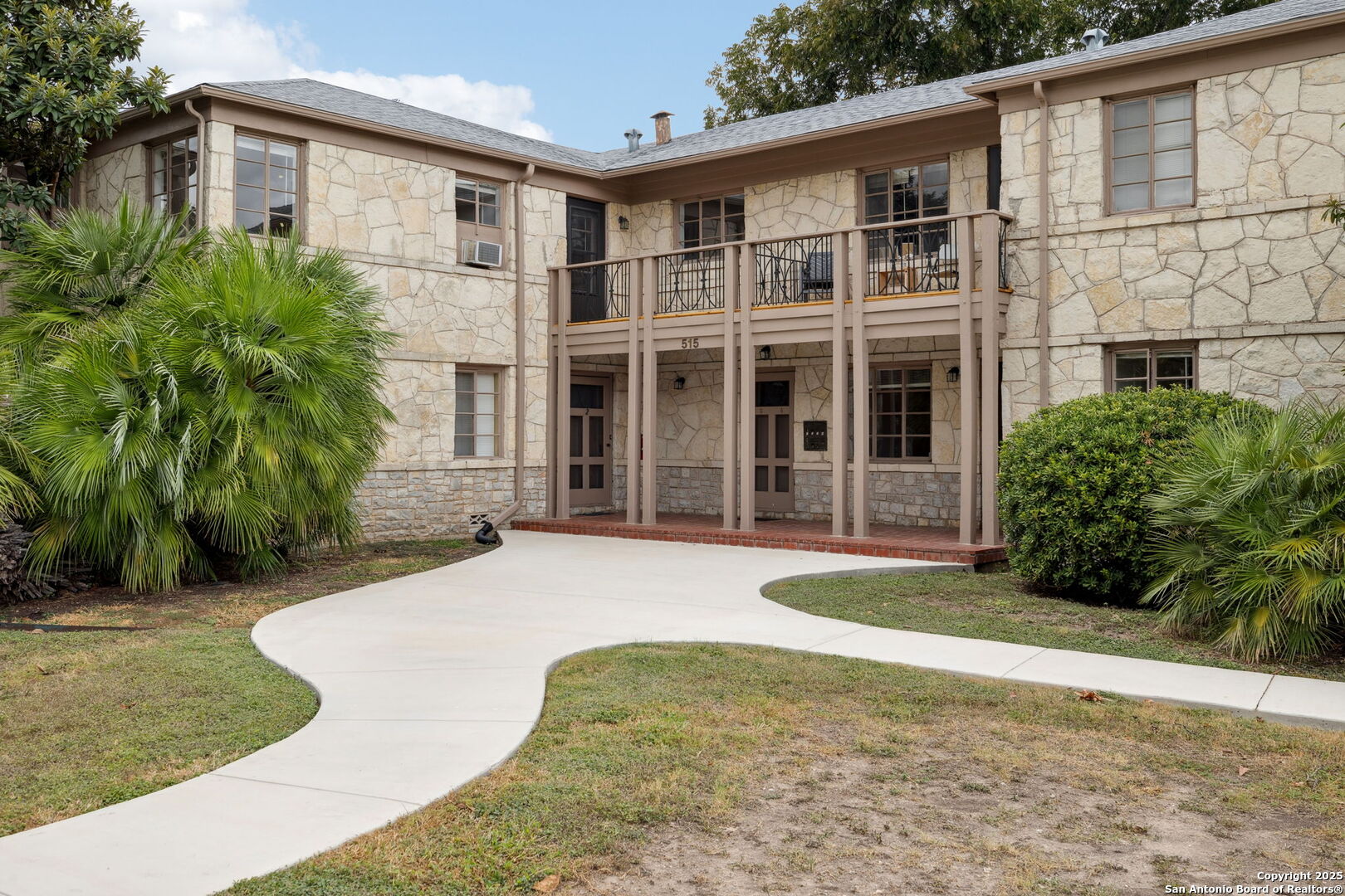 515 E Olmos Drive Olmos Park TX 78212