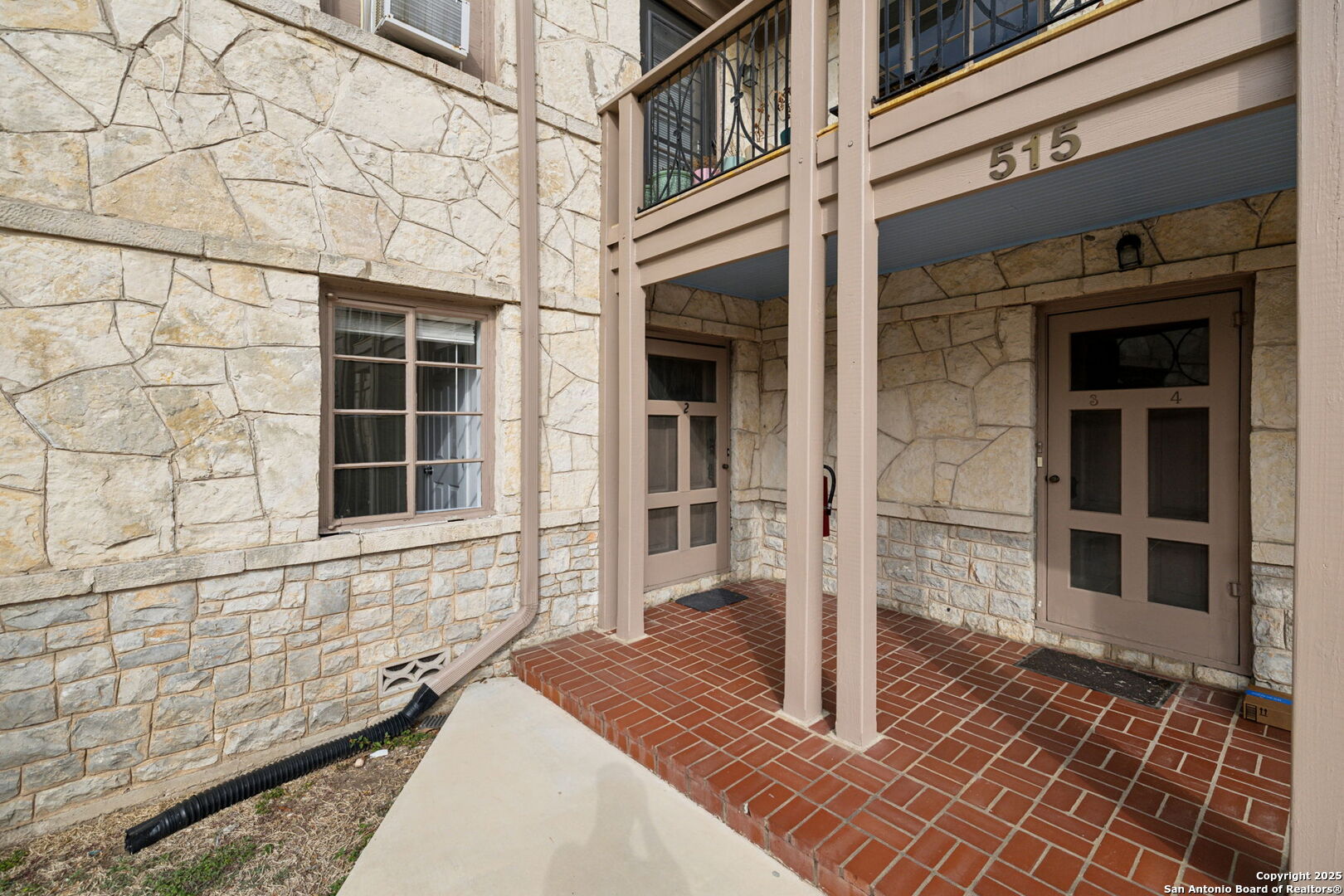 515 E Olmos Drive Olmos Park TX 78212