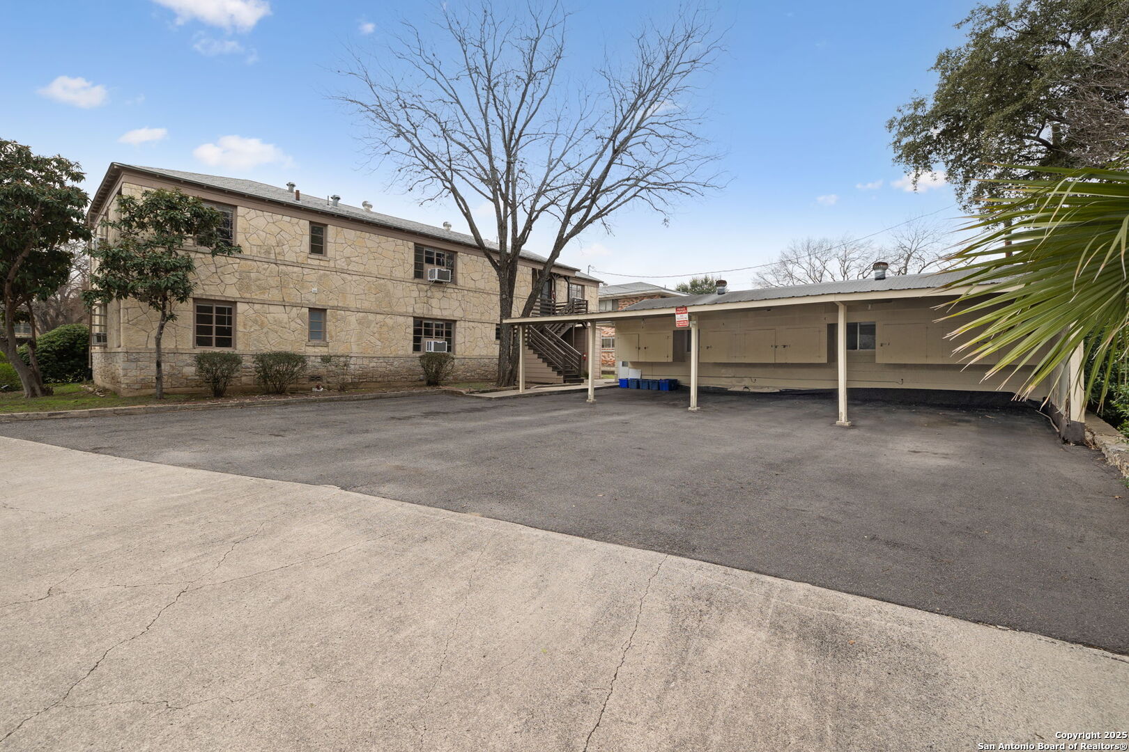 515 E Olmos Drive Olmos Park TX 78212