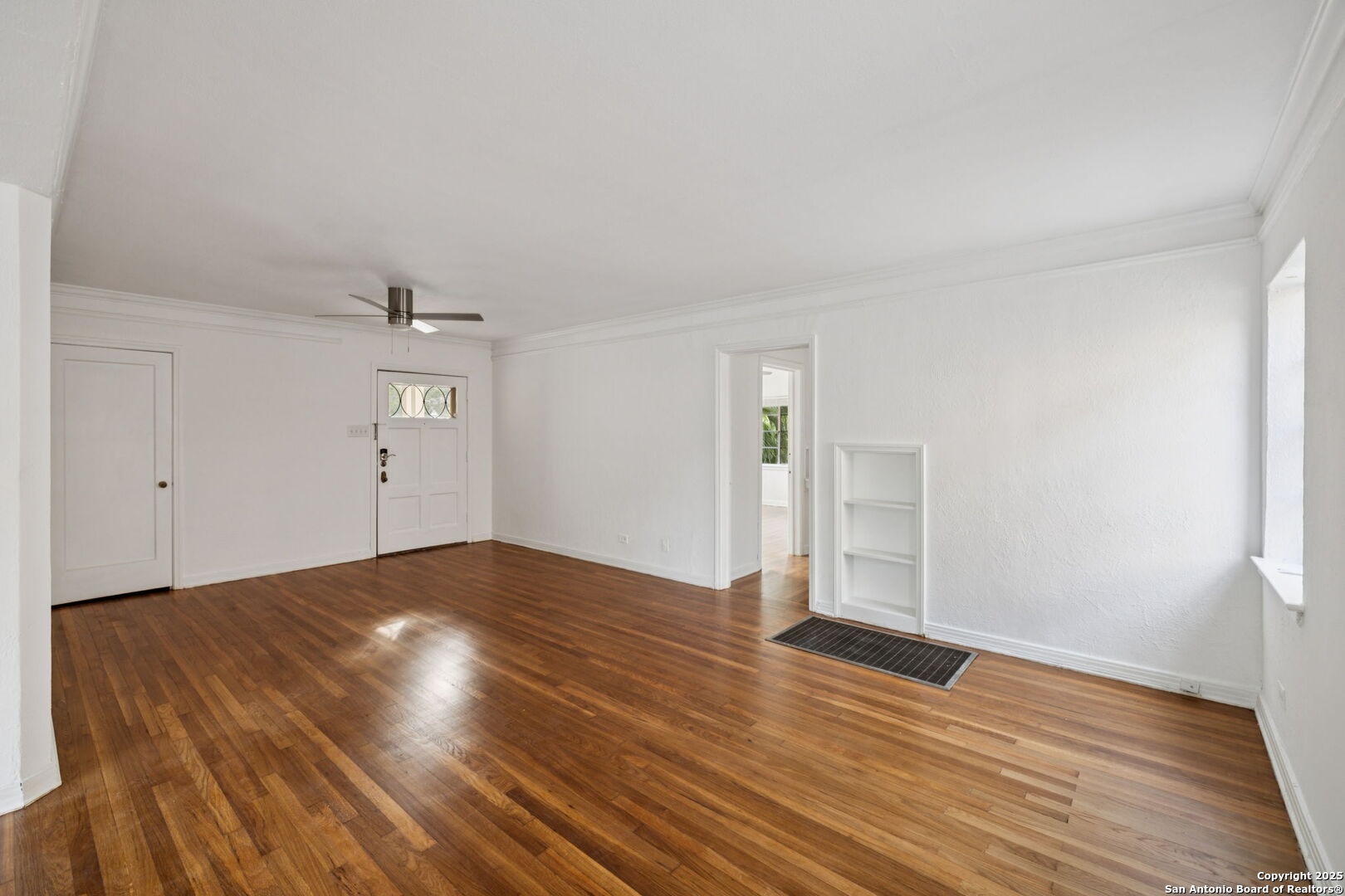 515 E Olmos Drive Olmos Park TX 78212