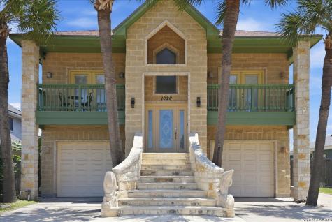 1028 Channel Vista Drive Port Aransas TX 78373