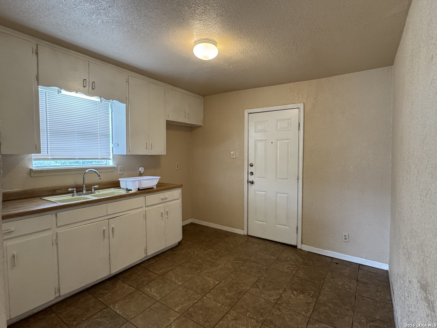 675 W Pyron Avenue San Antonio TX 78221