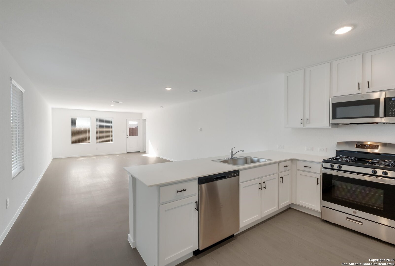7311 Adam Star San Antonio TX 78263