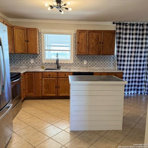 10353-B Fm 539 Sutherland Springs TX 78161