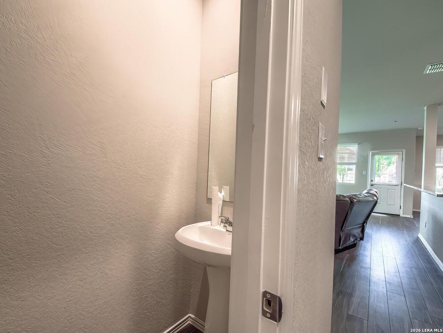 5011 Sandstone Way San Antonio TX 78222