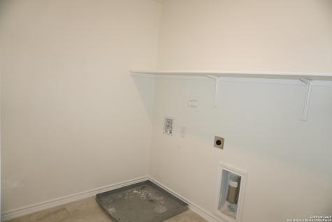4809 Park Glen Marion TX 78124