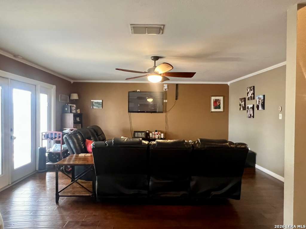 16406 Clydesdale Selma TX 78154