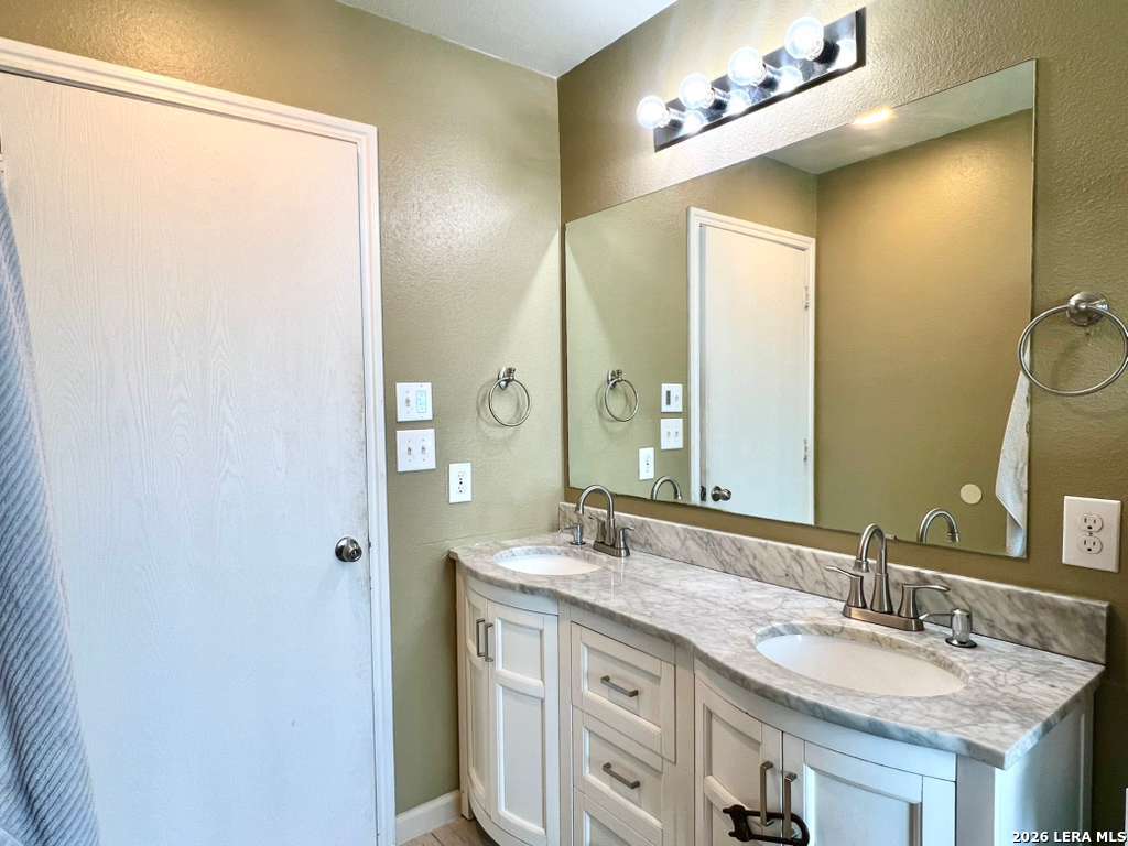 16406 Clydesdale Selma TX 78154