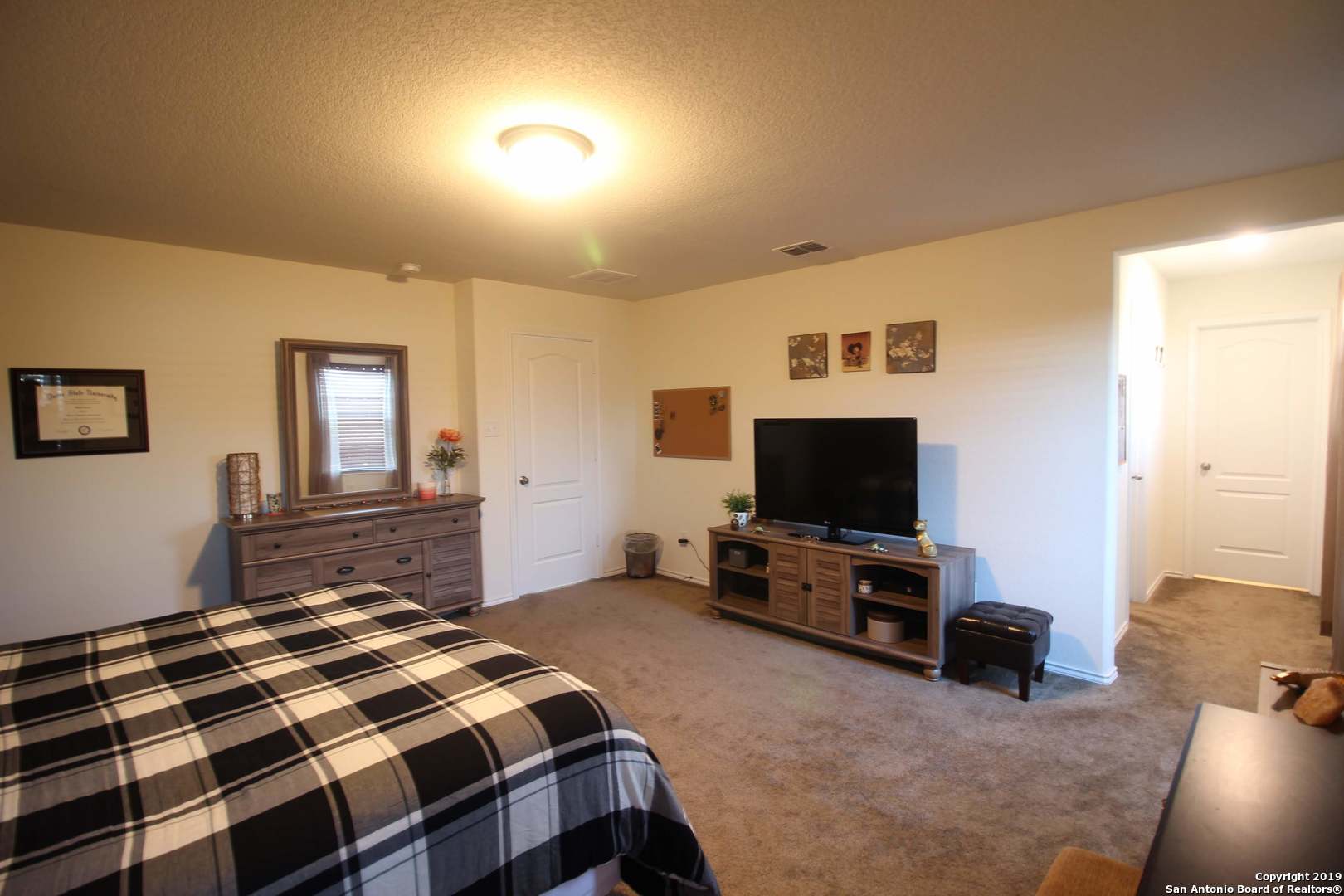 1407 Blue Jay Court San Antonio TX 78245