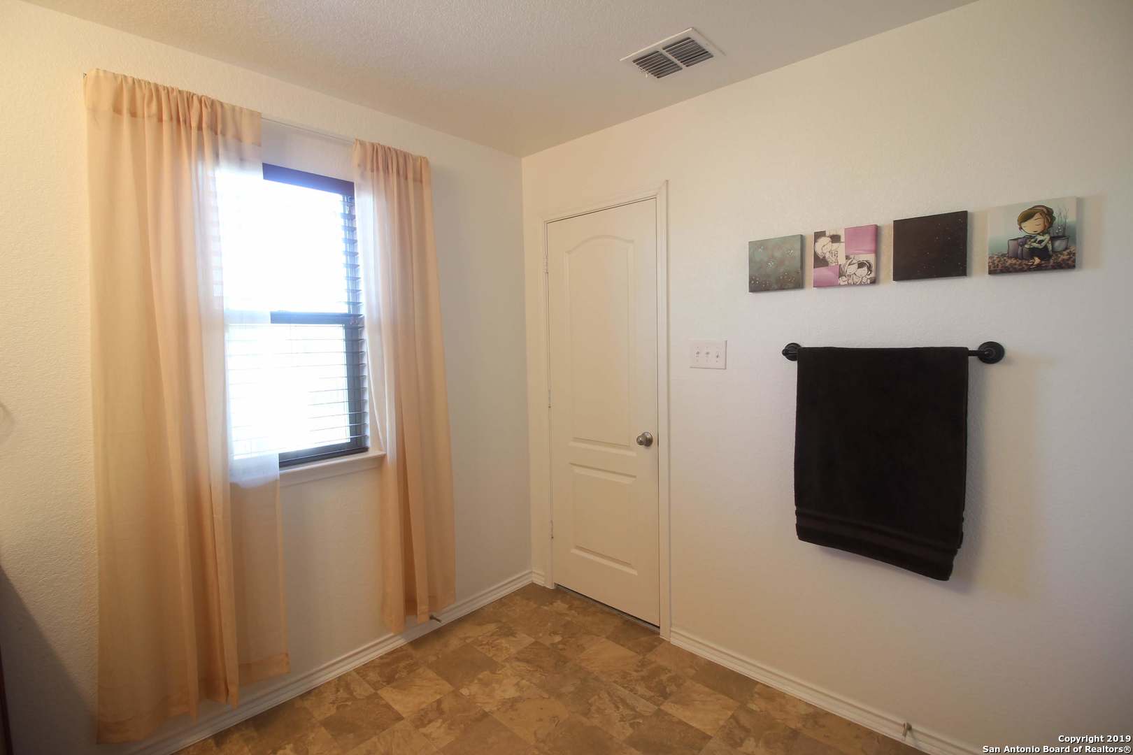 1407 Blue Jay Court San Antonio TX 78245