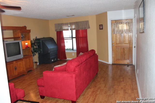 6715 Campus Meadow Drive Converse TX 78109