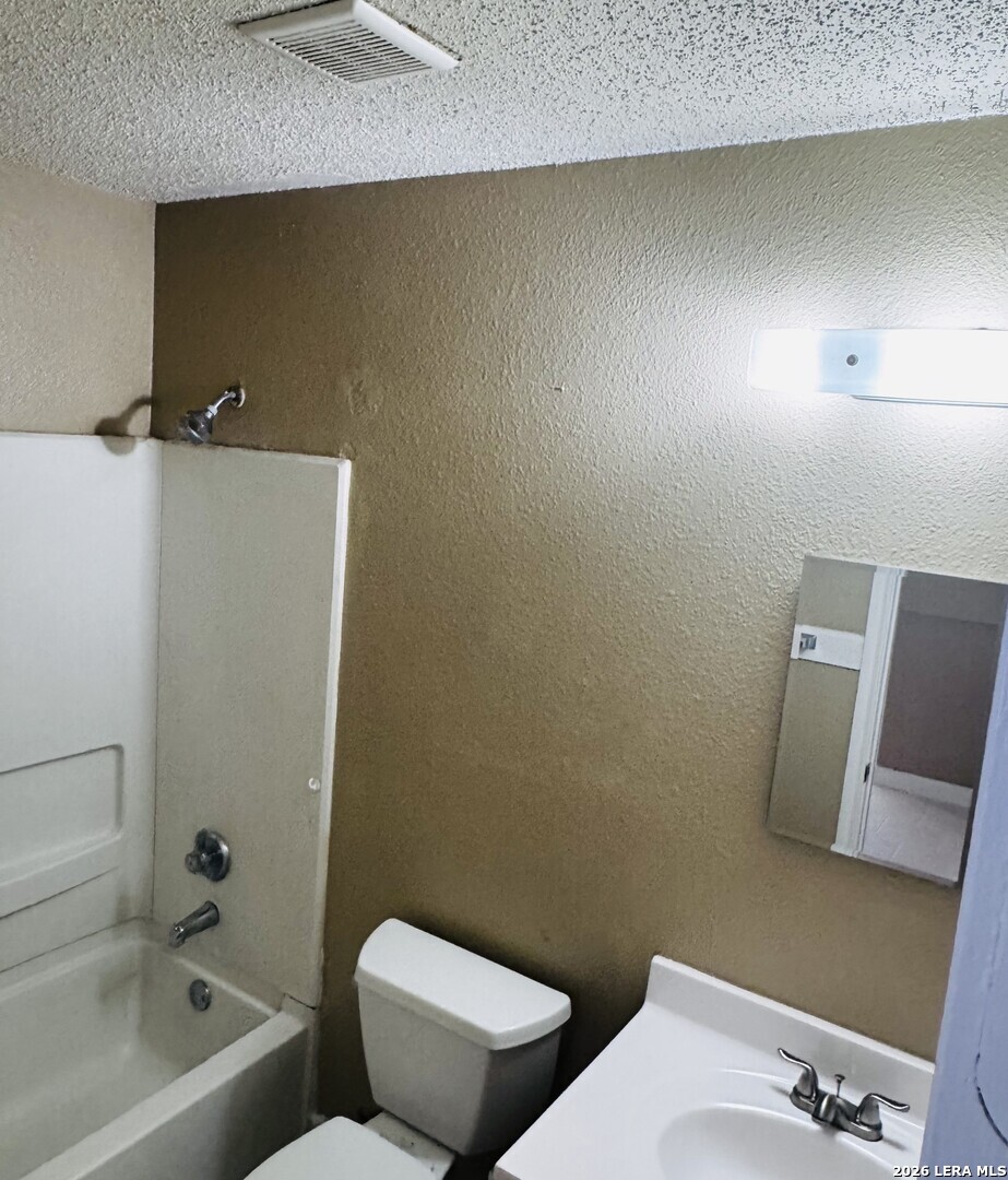6715 Campus Meadow Drive Converse TX 78109