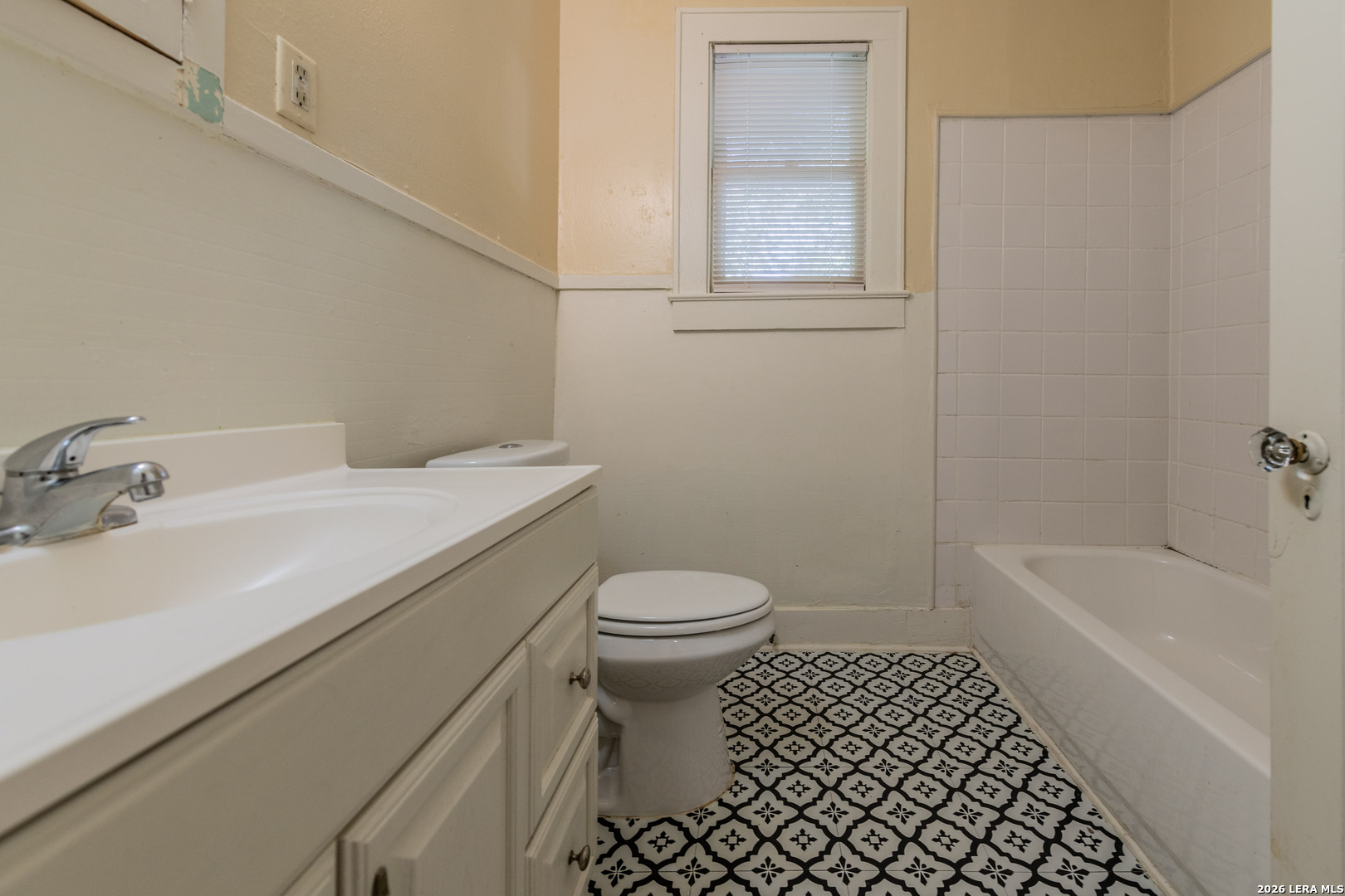 327 Eleanor San Antonio TX 78209