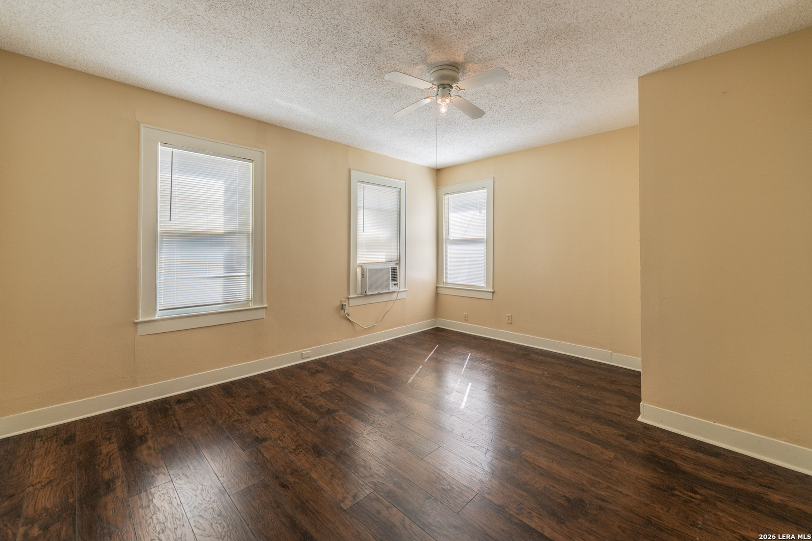 327 Eleanor San Antonio TX 78209