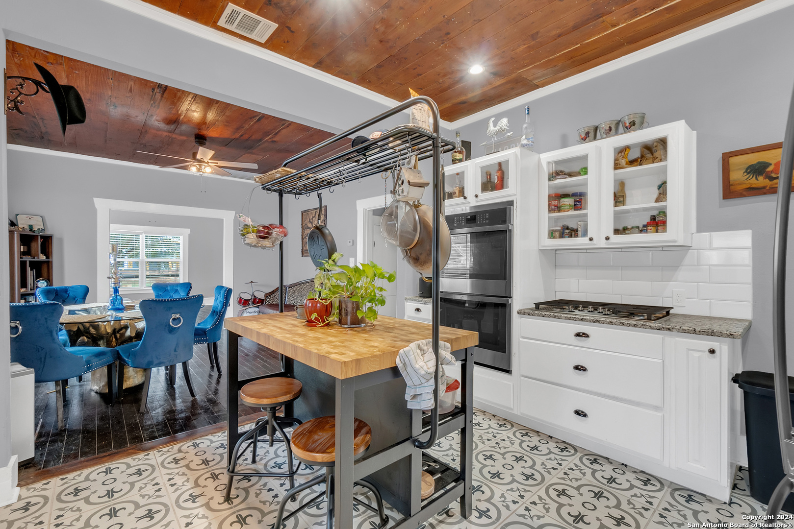 134 E High Avenue San Antonio TX 78210