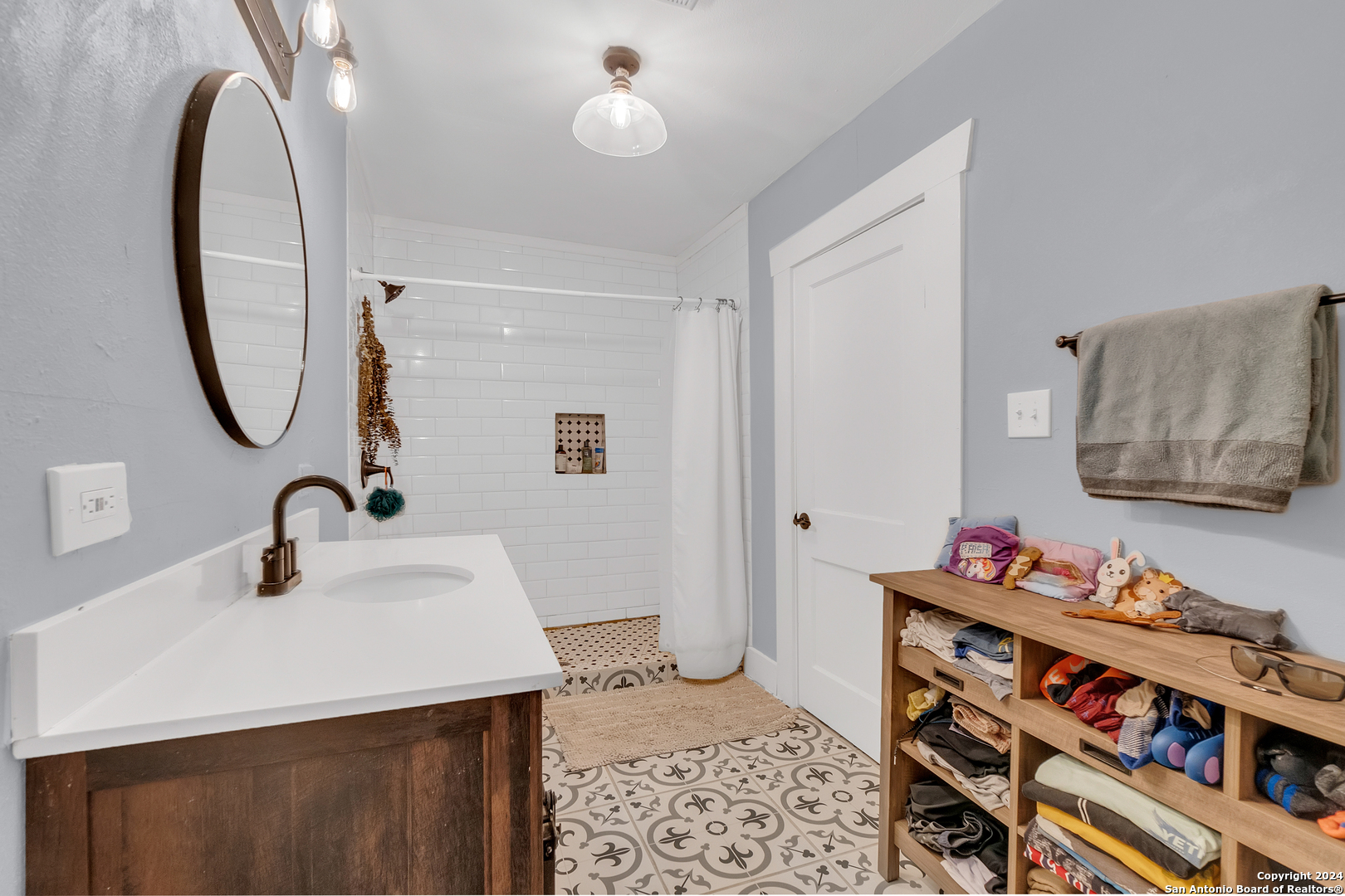 134 E High Avenue San Antonio TX 78210