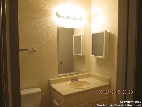 9835 Meadow Way Converse TX 78109