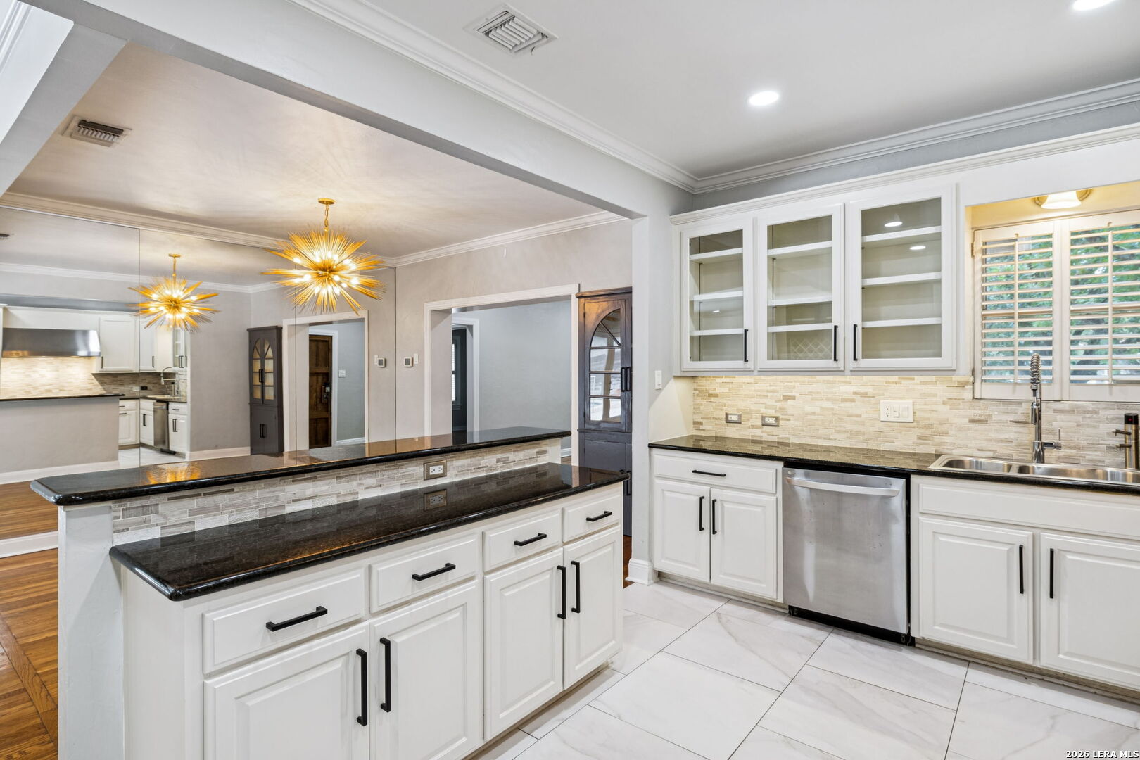 102 Nacogdoches Road Alamo Heights TX 78209