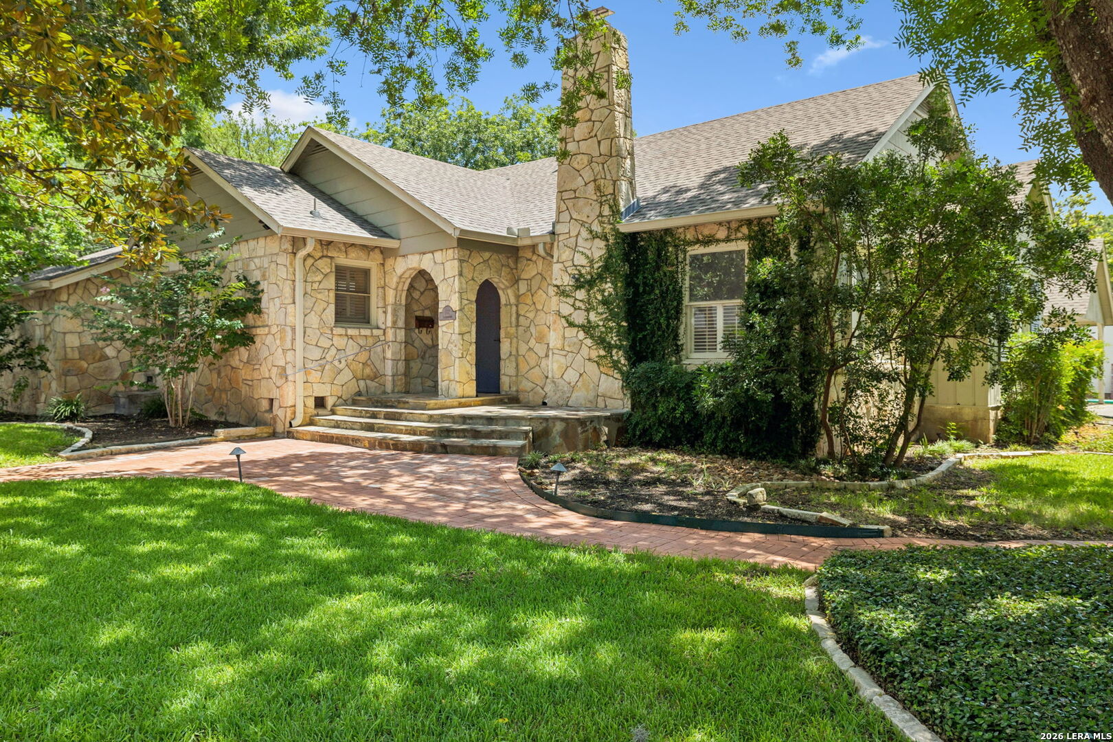 102 Nacogdoches Road Alamo Heights TX 78209