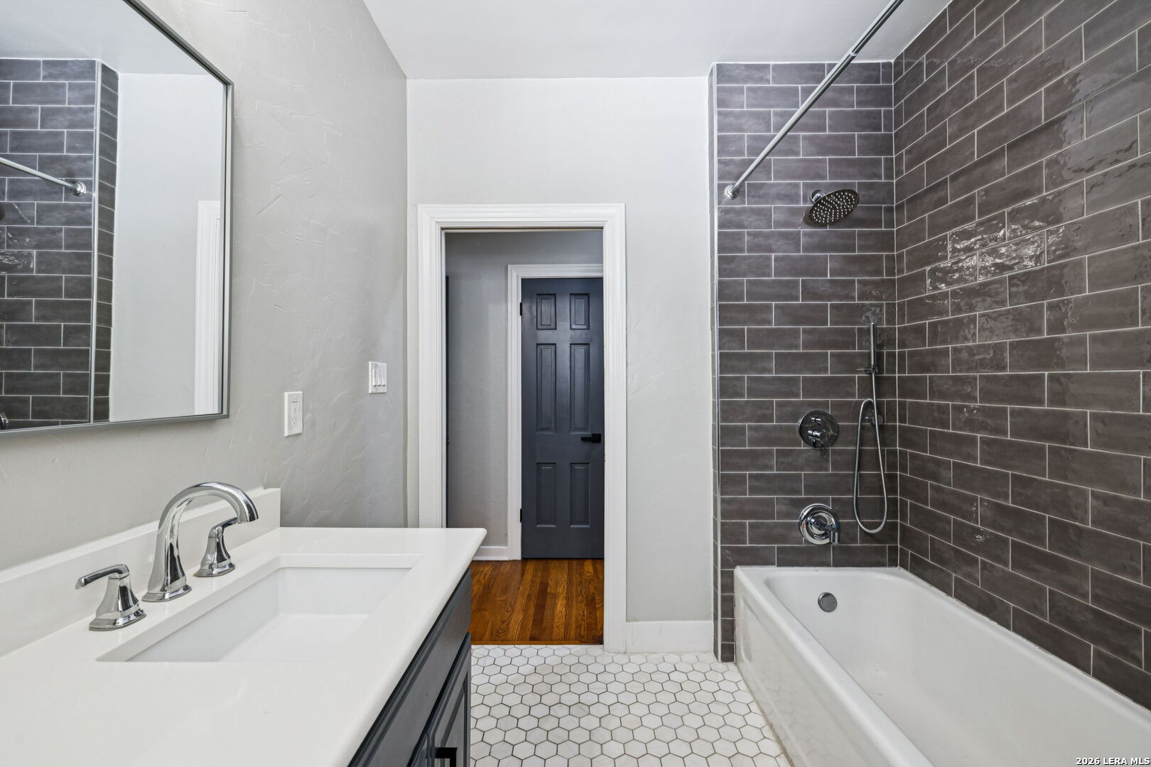 102 Nacogdoches Road Alamo Heights TX 78209
