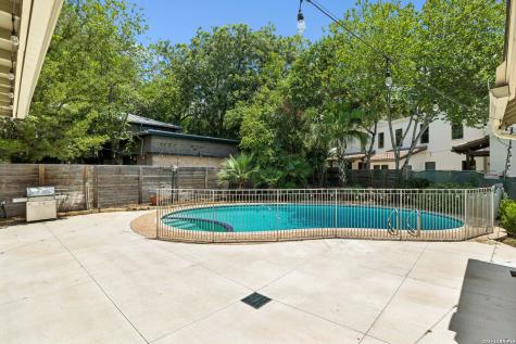 102 Nacogdoches Road Alamo Heights TX 78209