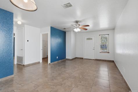 4415 Wrangler Run San Antonio TX 78223