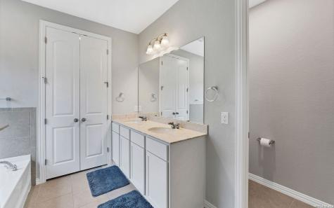 1649 Ranch House New Braunfels TX 78132