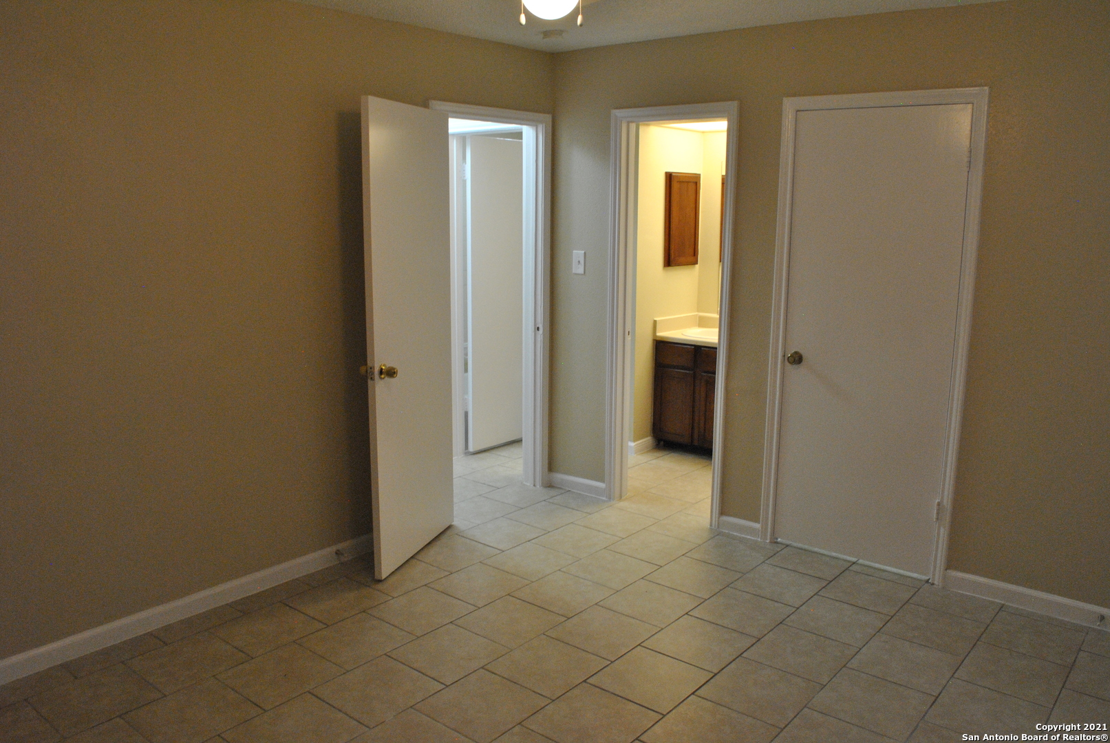 7528 Windsor Oaks San Antonio TX 78239