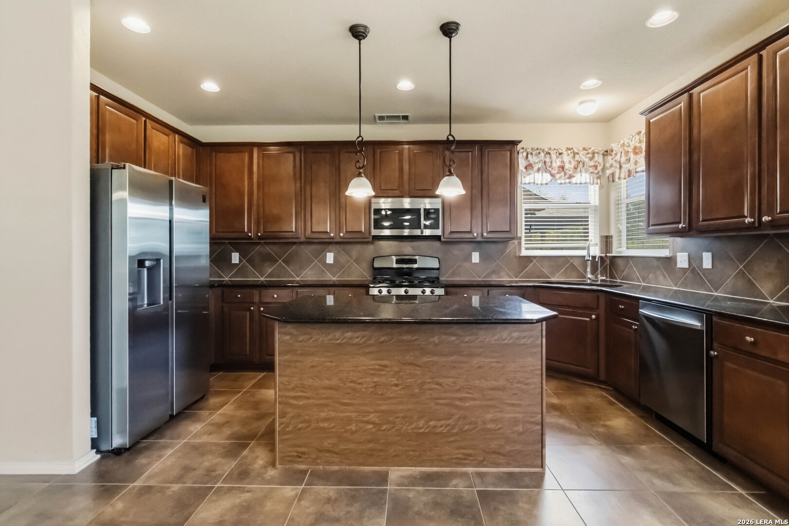6238 Ozona San Antonio TX 78253
