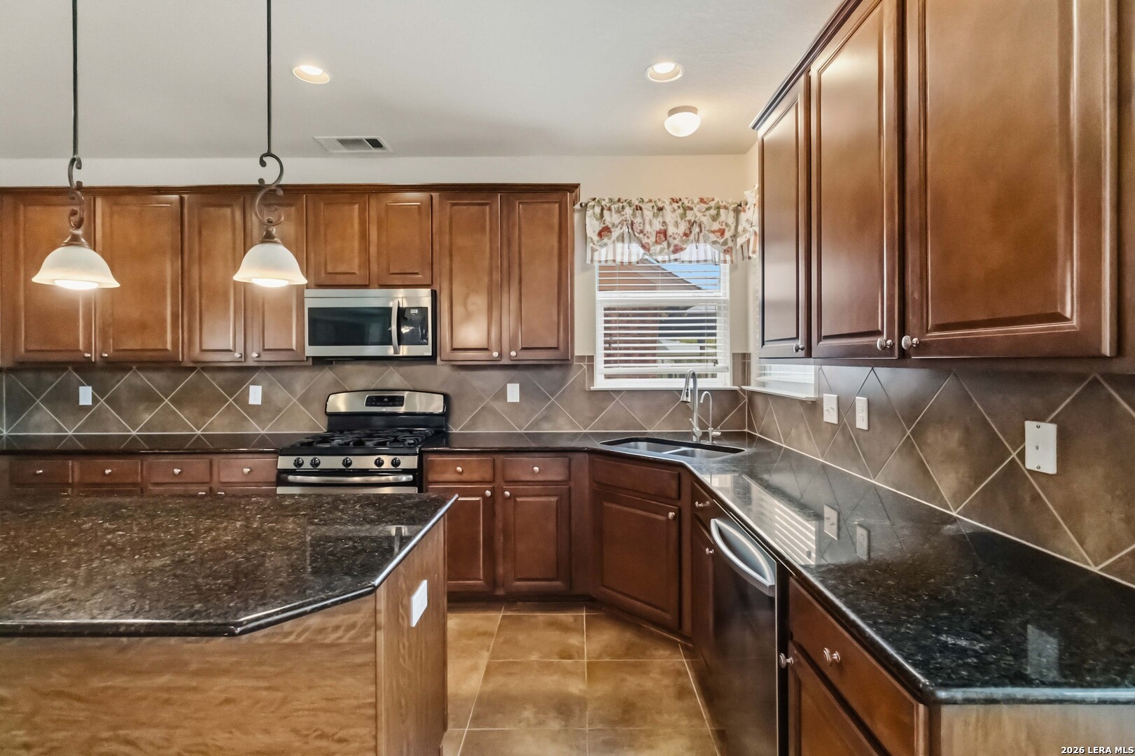 6238 Ozona San Antonio TX 78253