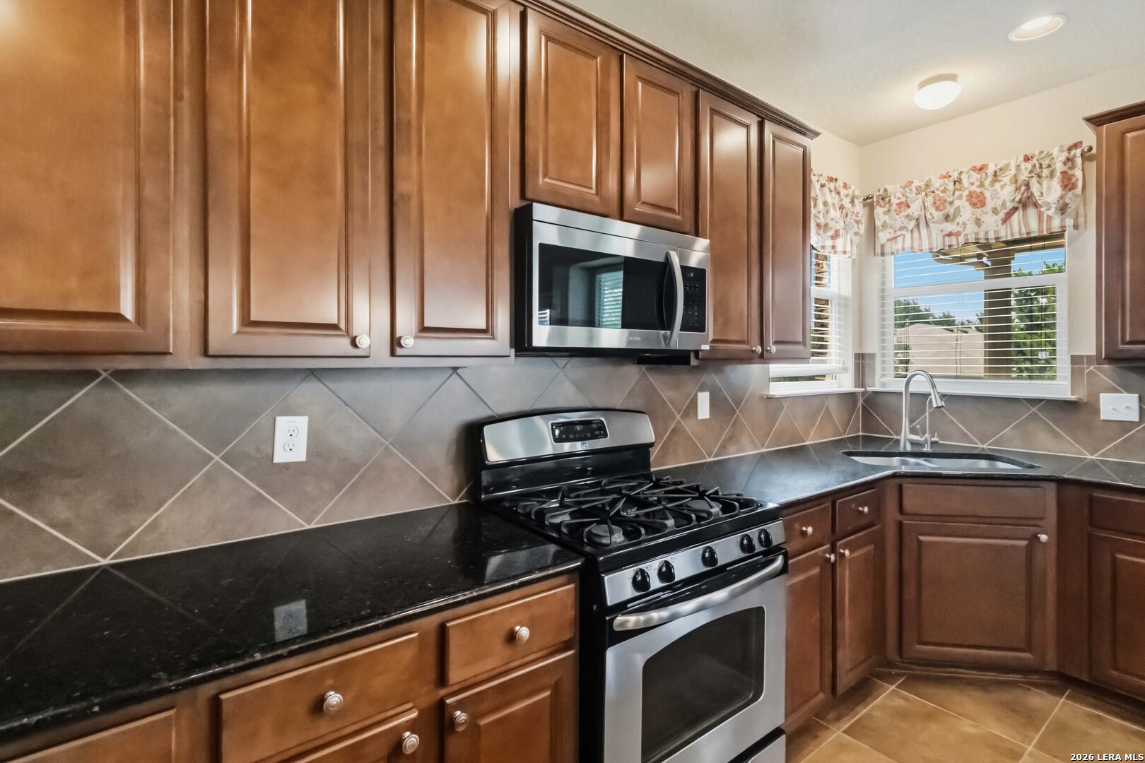 6238 Ozona San Antonio TX 78253