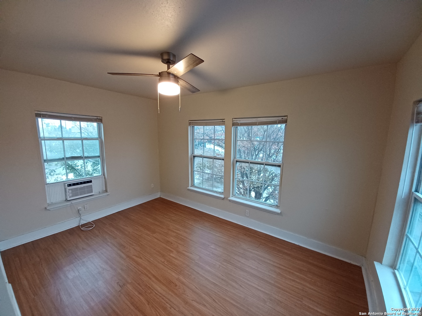 905 W Lynwood Avenue San Antonio TX 78201