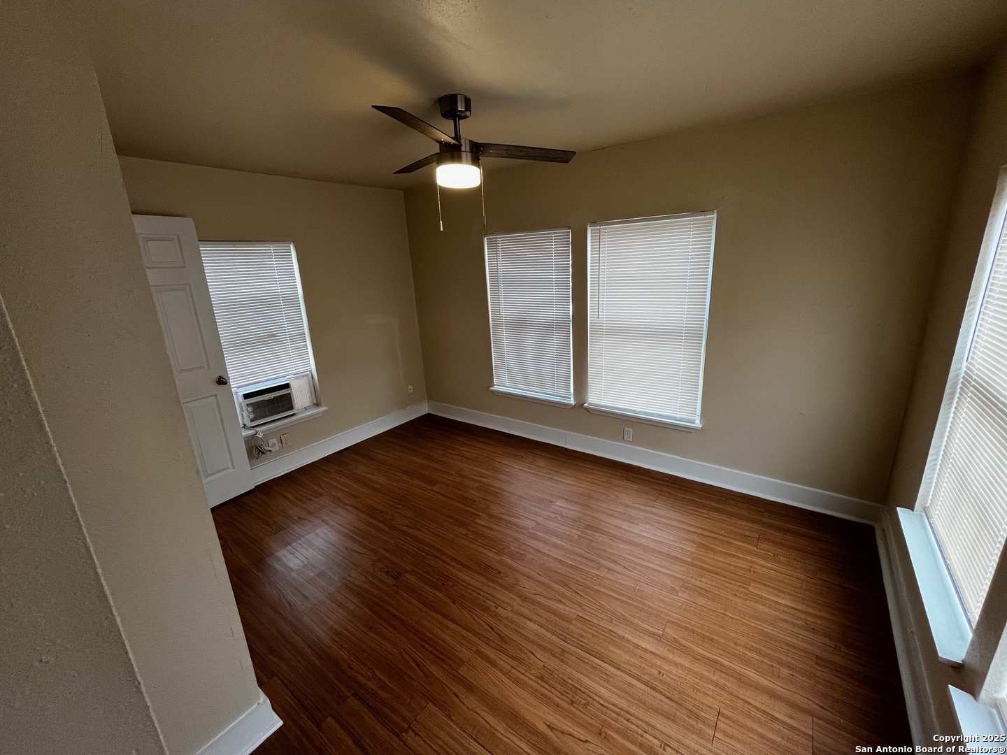 905 W Lynwood Avenue San Antonio TX 78201