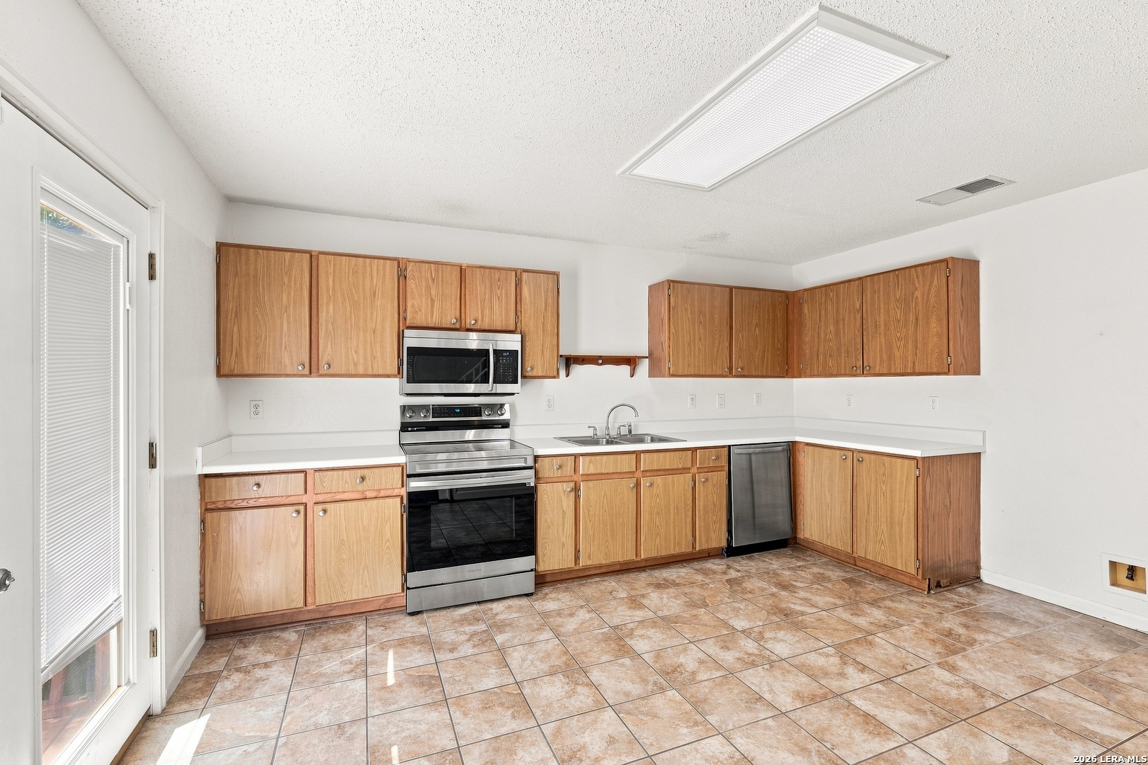 8018 Chestnut Bluff Drive Converse TX 78109