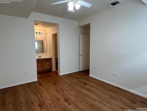 4409 Terra Summit Road San Antonio TX 78233