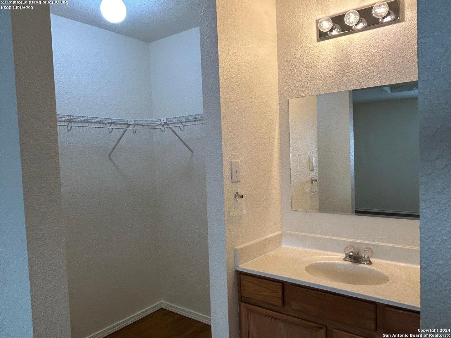 4409 Terra Summit Road San Antonio TX 78233