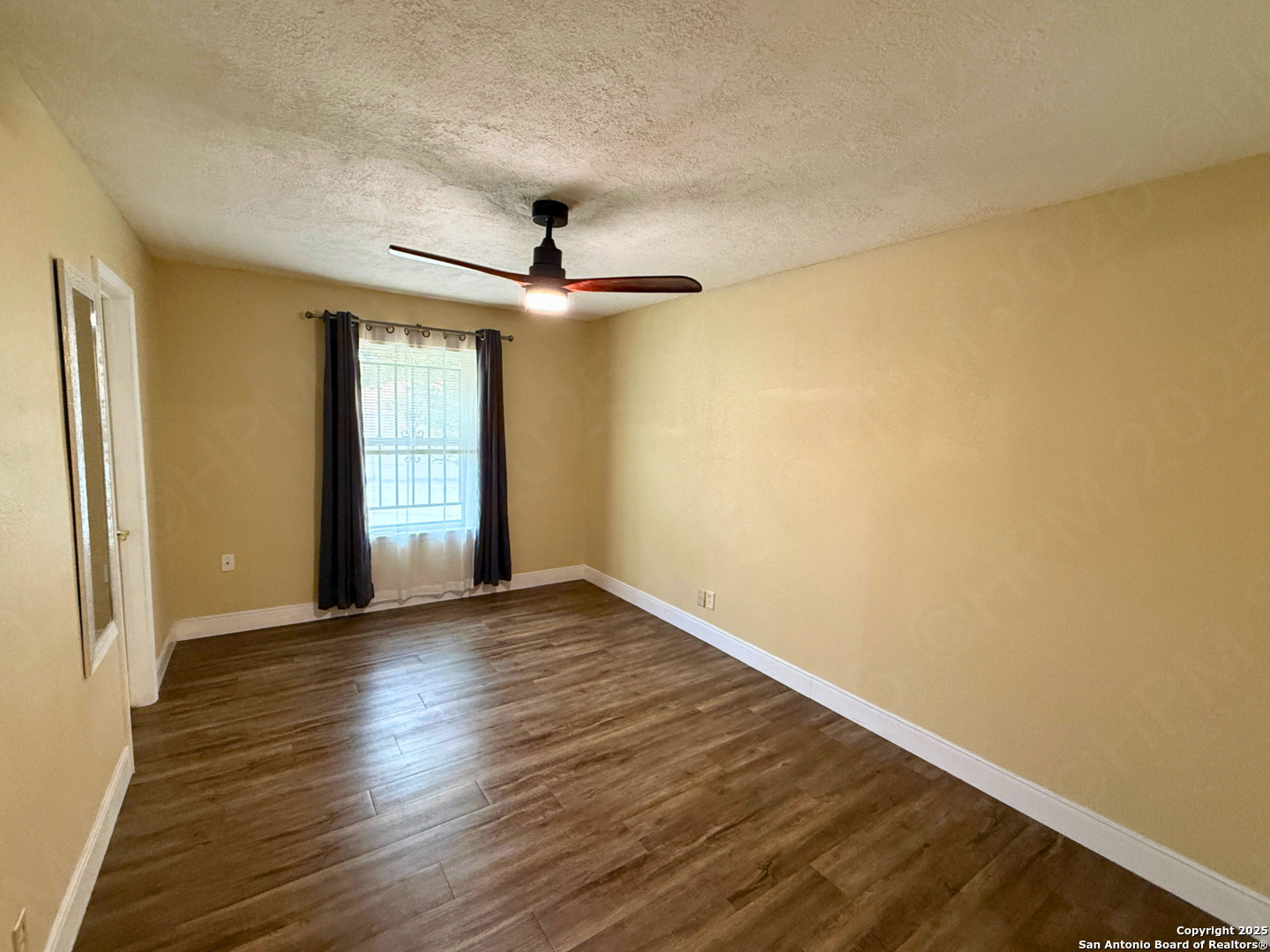 5222 E Rolling Ridge Drive San Antonio TX 78228
