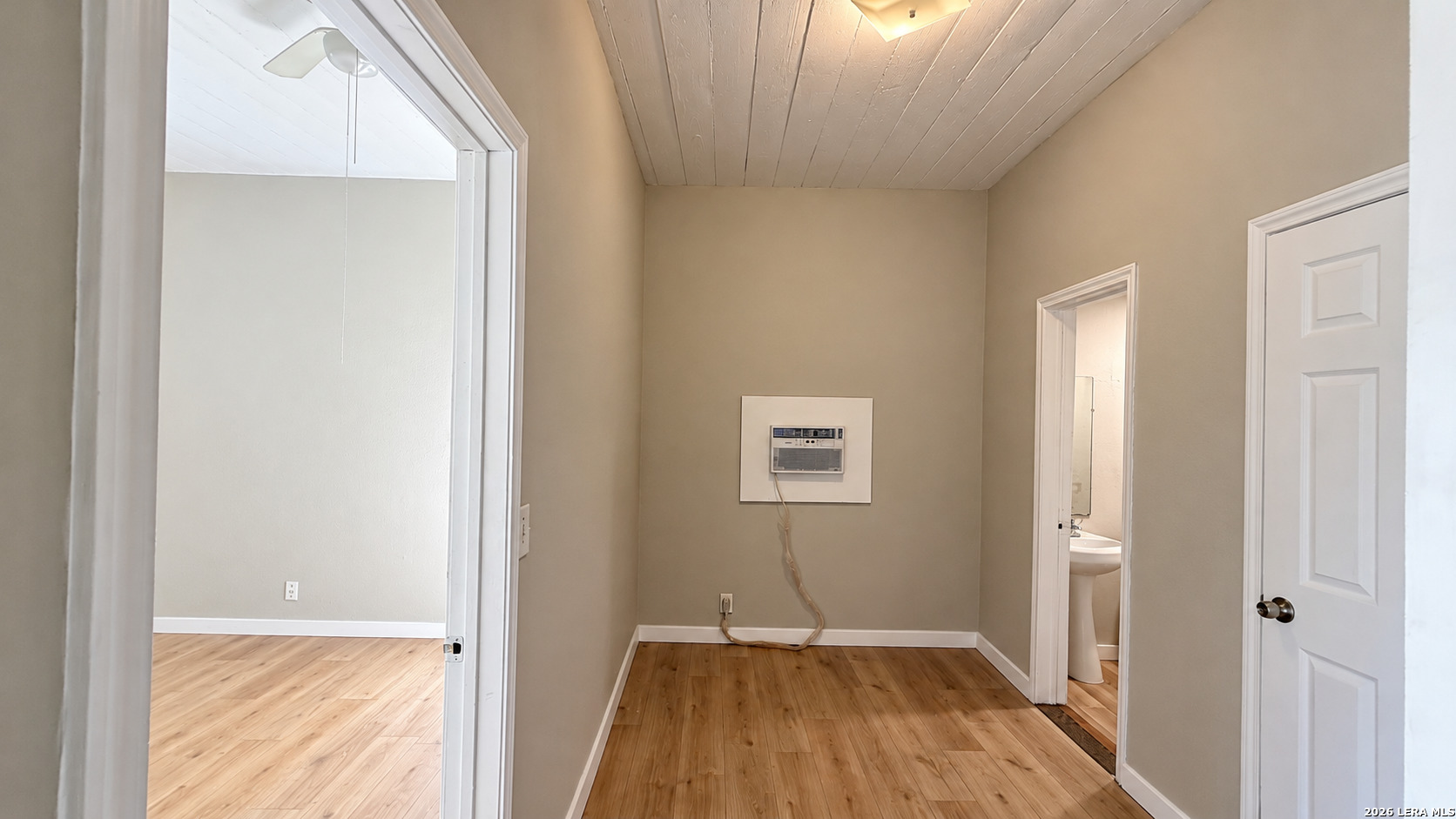 413 N Hackberry San Antonio TX 78202