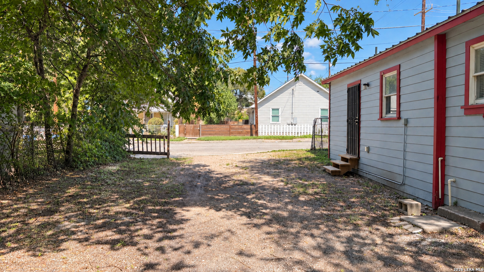 413 N Hackberry San Antonio TX 78202