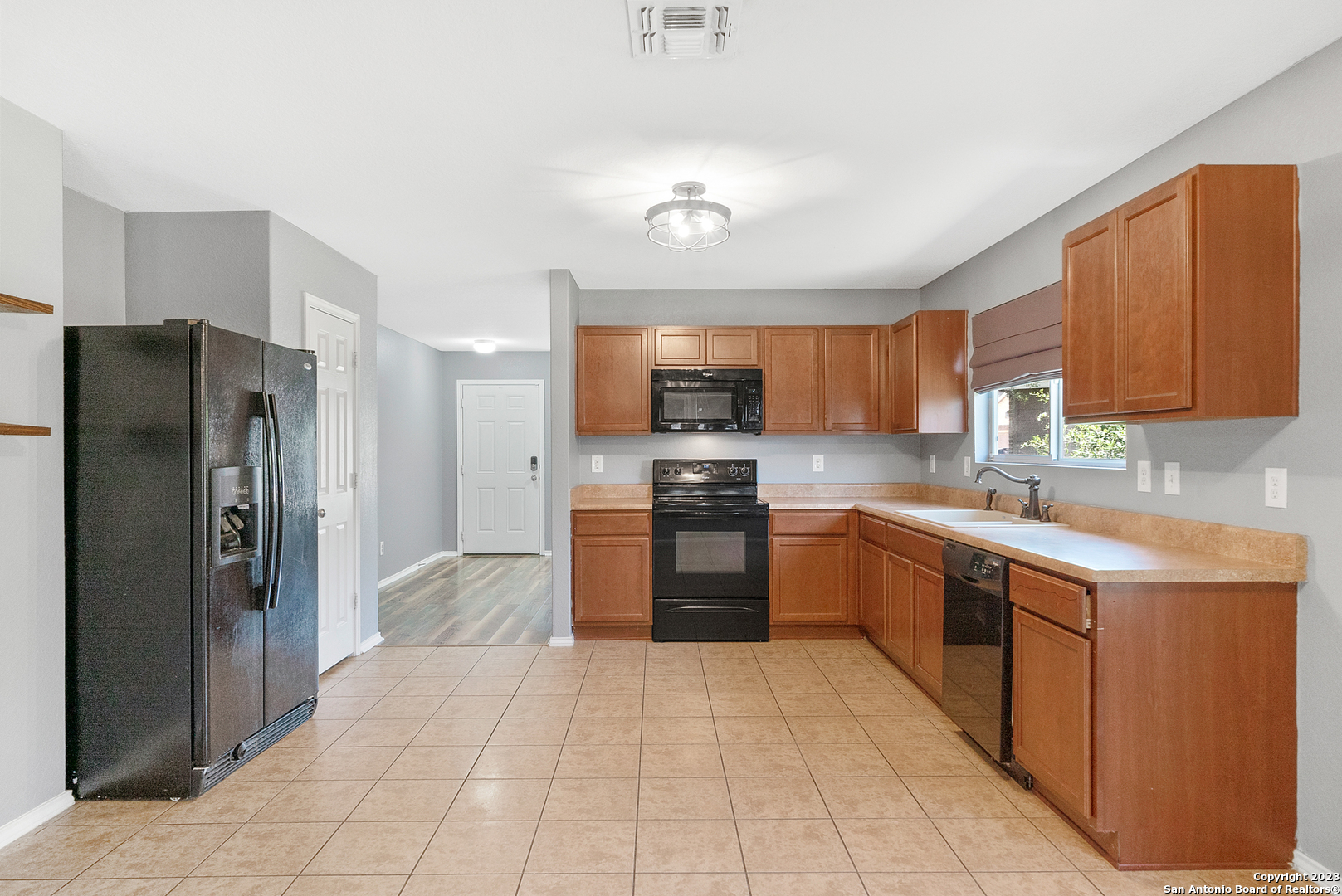 3612 Mistik Meadows Selma TX 78154