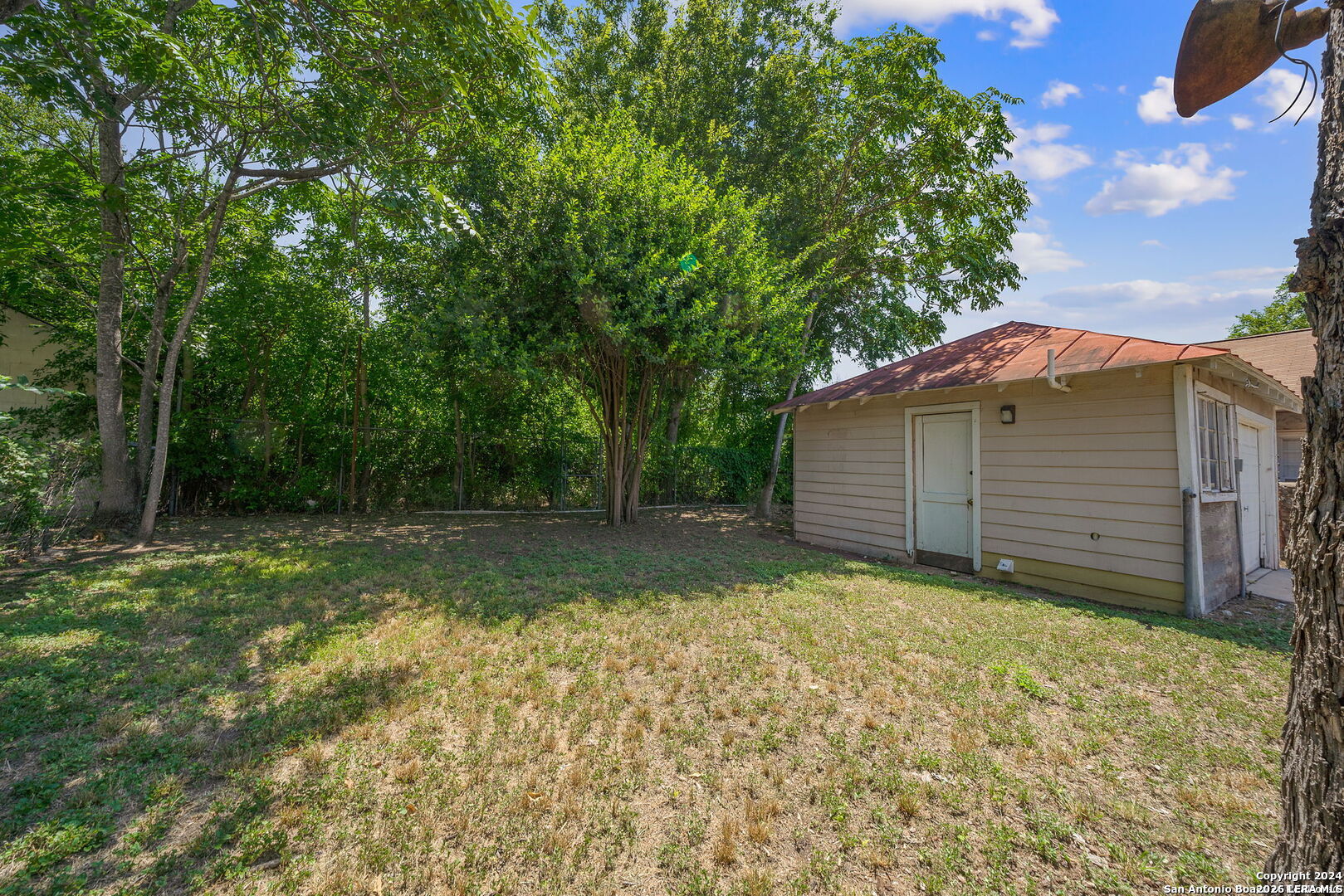 906 S Gevers Street San Antonio TX 78210
